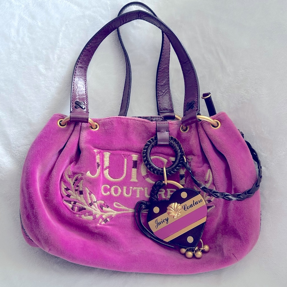 Juicy Couture Y2K purple (fuchsia) velour shoulder bag 💜